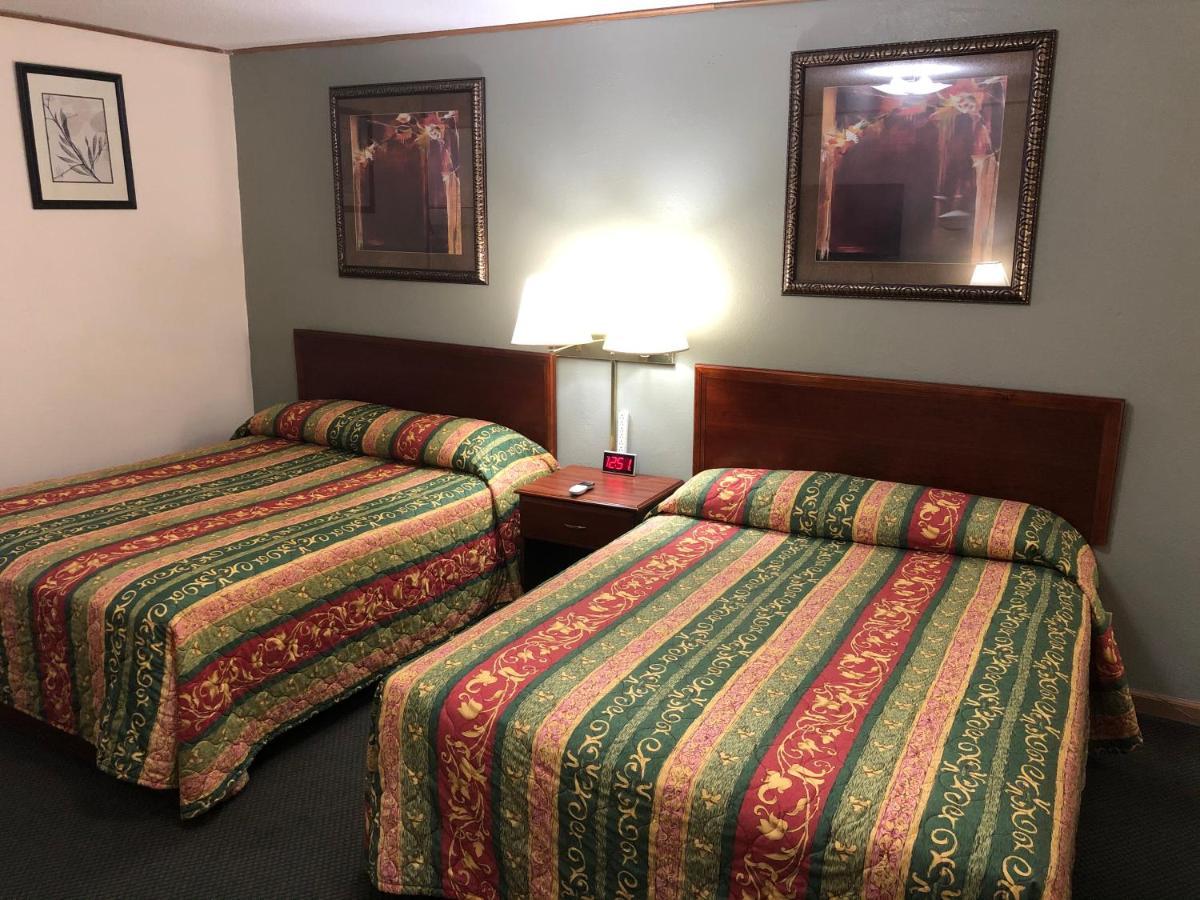 Budget Host Inn - Emporia Extérieur photo